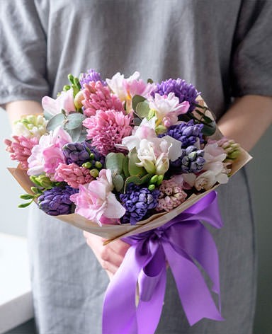 Бесплатная доставка цветов в Новосиле